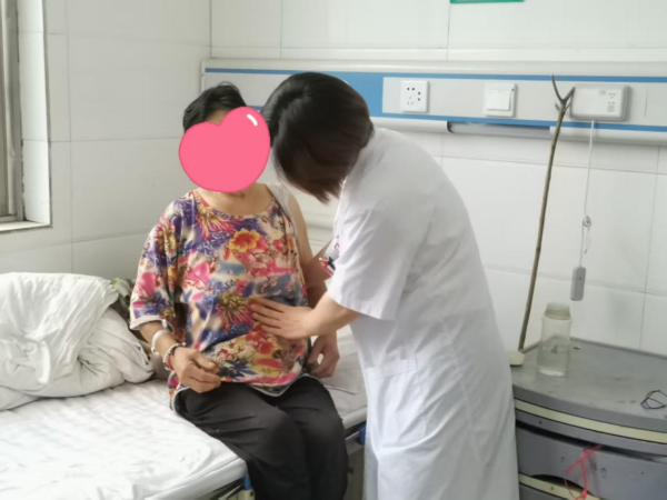 “健康南陽行·大醫(yī)獻(xiàn)愛心”鄉(xiāng)村振興志愿服務(wù)專項(xiàng)行動(dòng)走進(jìn)內(nèi)鄉(xiāng)縣桃溪鎮(zhèn)衛(wèi)生院(圖3)